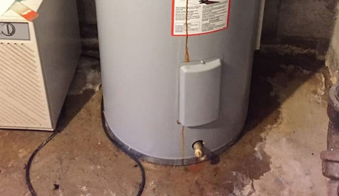 Hot Water Heater Leak Cleanup Service in Cincinnati, Ohio